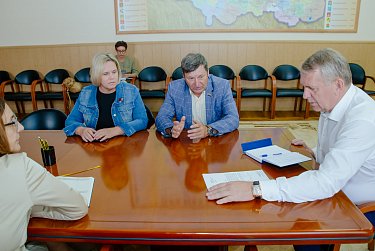 Депутаты готовятся к парламентской сессии